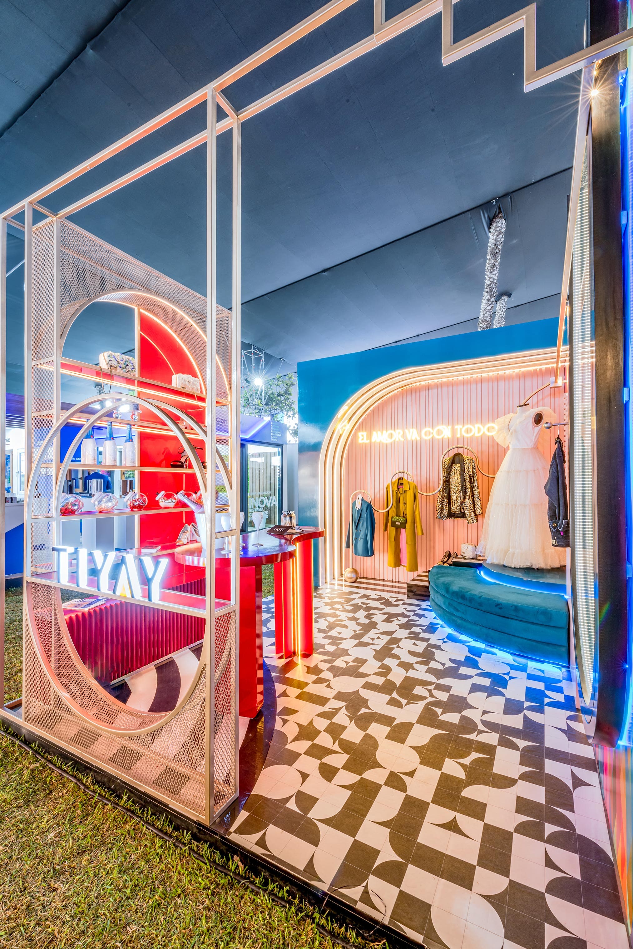 Tiyay en Expodeco