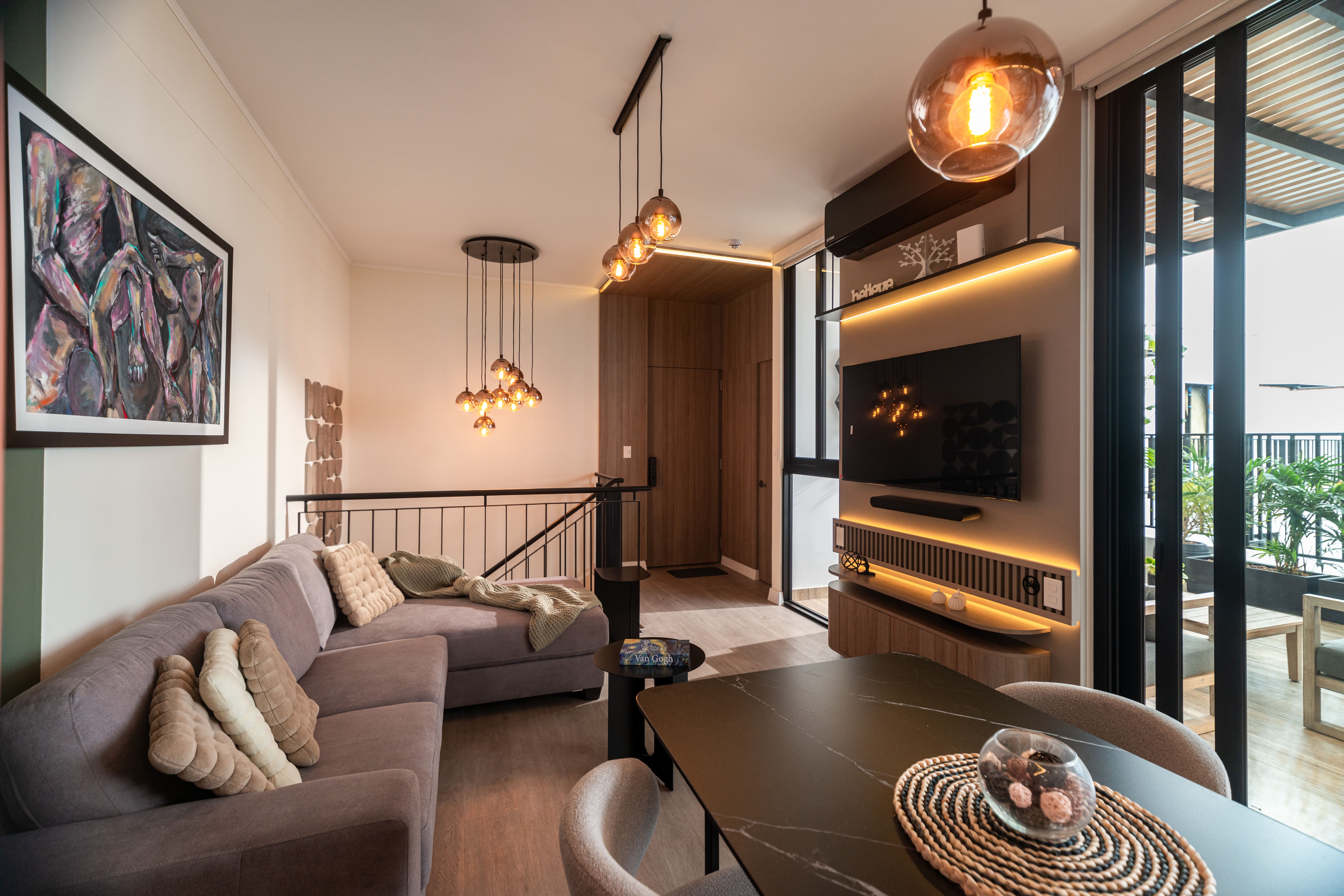Duplex Upper
