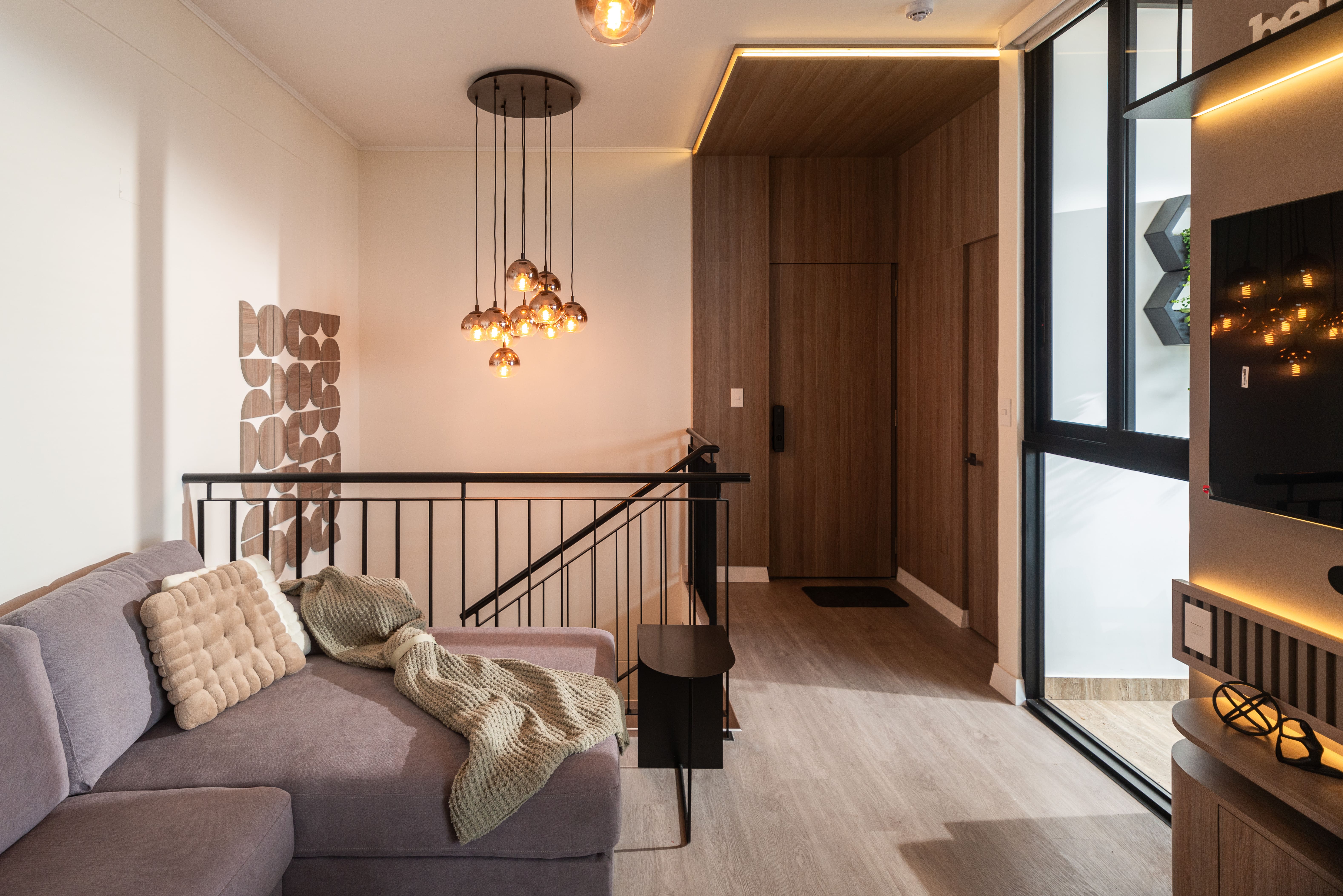 Duplex Upper